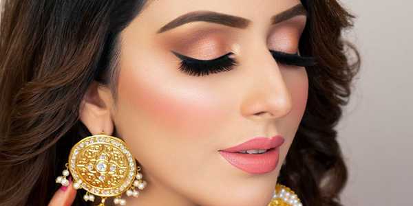 A Step-By-Step Guide For The Perfect Party Makeup