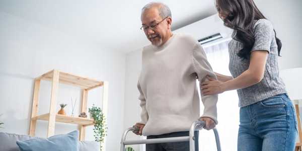 10 Essential Senior Care Tips for Families