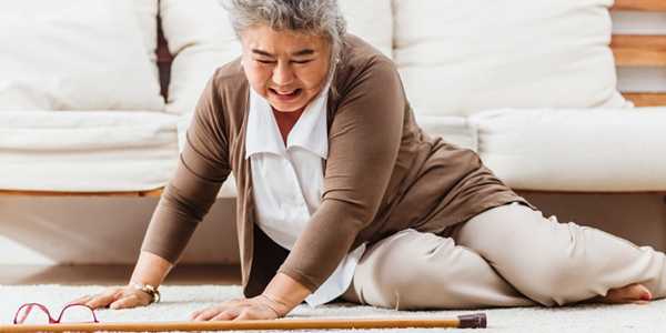 12 Safety Tips for Seniors Living Alone
